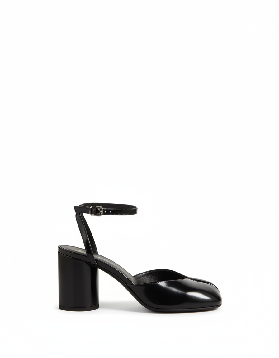 Fiore | Women's Tabi Strap Pumps in White