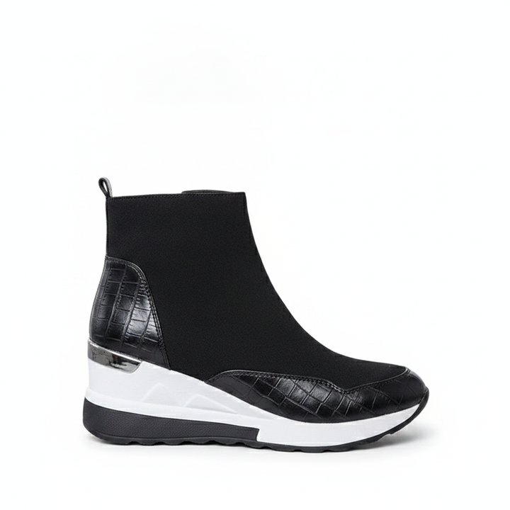 Maele | Women's Lace-Up Wide Fit Leather Boots