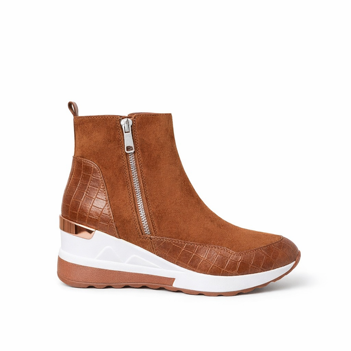 Maele | Women's Lace-Up Wide Fit Leather Boots