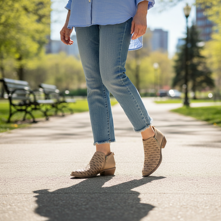 Nat | Women's Cushioned Lace-Up Ankle Boots
